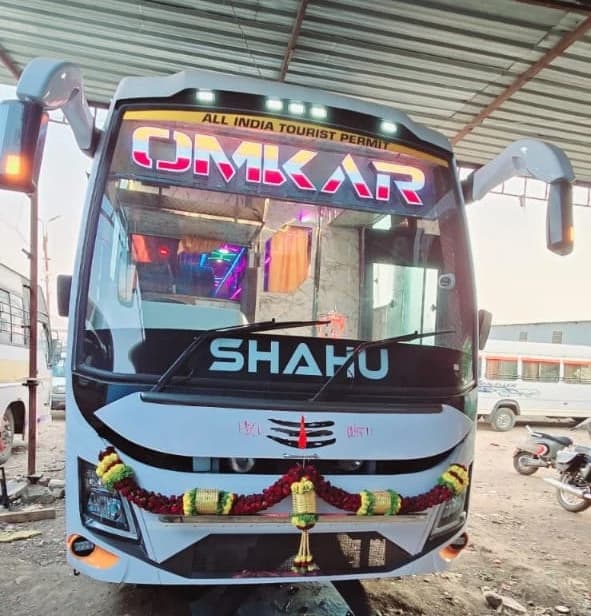 Luxury Bus (49 Seater)